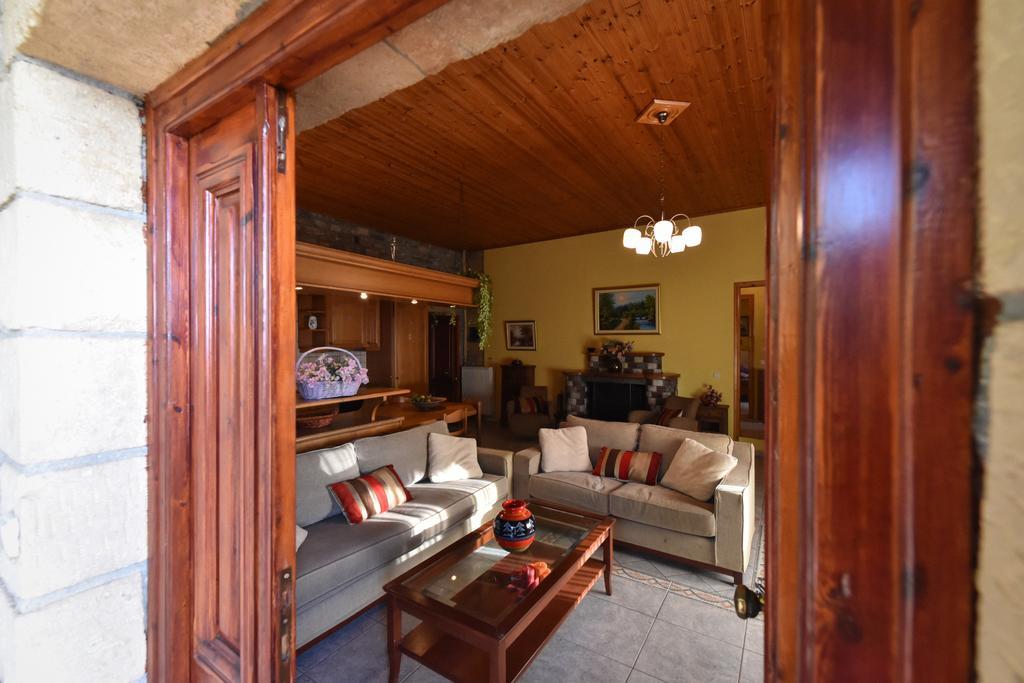 Villa Onar A Stone House With Amazing View Stoúpa Extérieur photo
