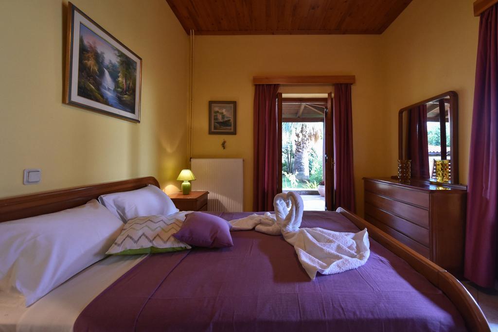 Villa Onar A Stone House With Amazing View Stoúpa Extérieur photo