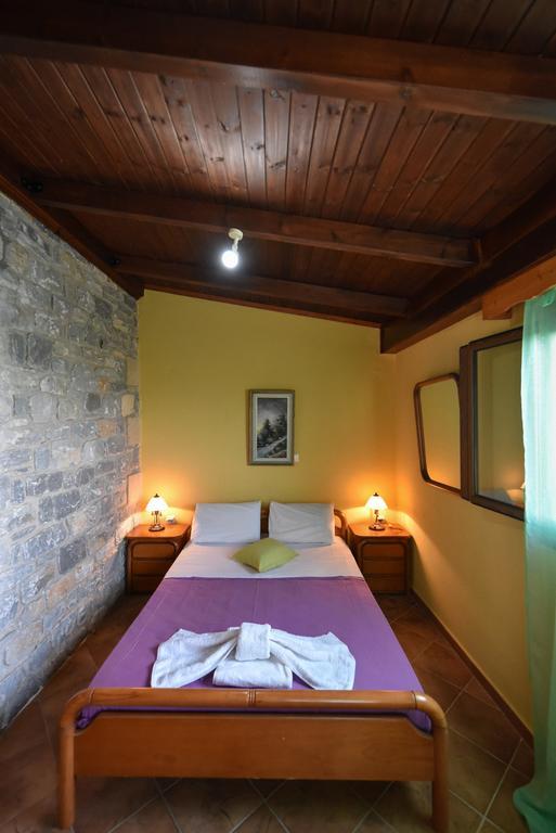 Villa Onar A Stone House With Amazing View Stoúpa Extérieur photo