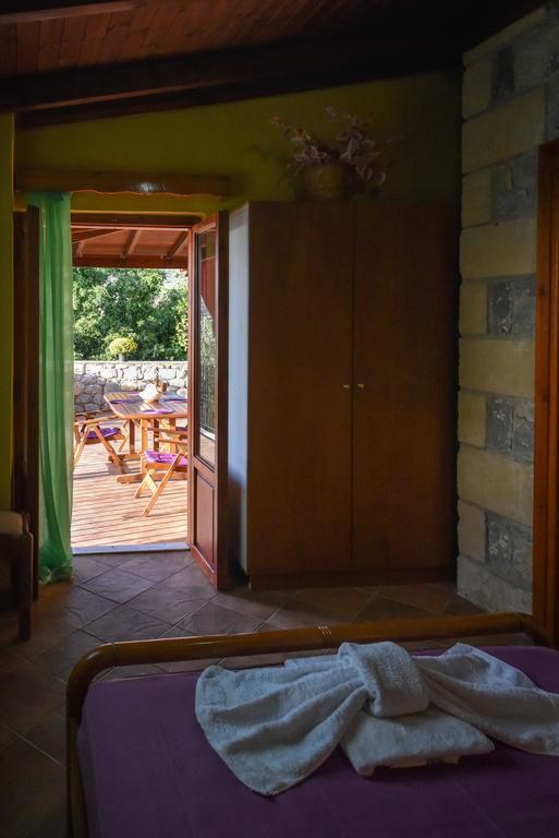 Villa Onar A Stone House With Amazing View Stoúpa Extérieur photo