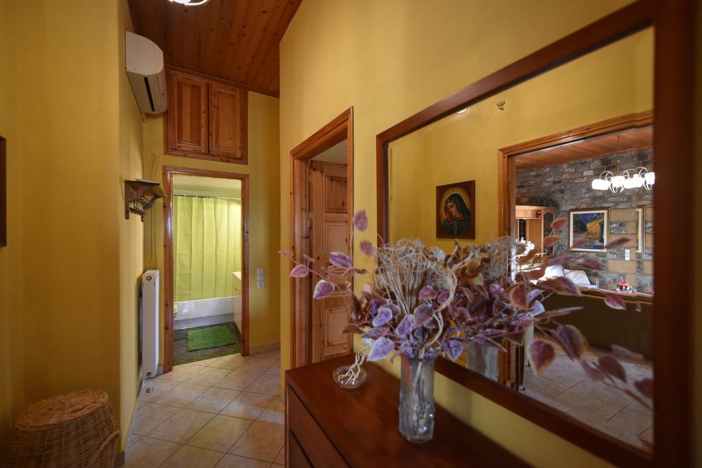 Villa Onar A Stone House With Amazing View Stoúpa Extérieur photo